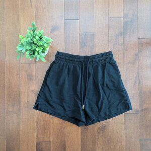 H&M BASIC BLACK SWEATSHORTS